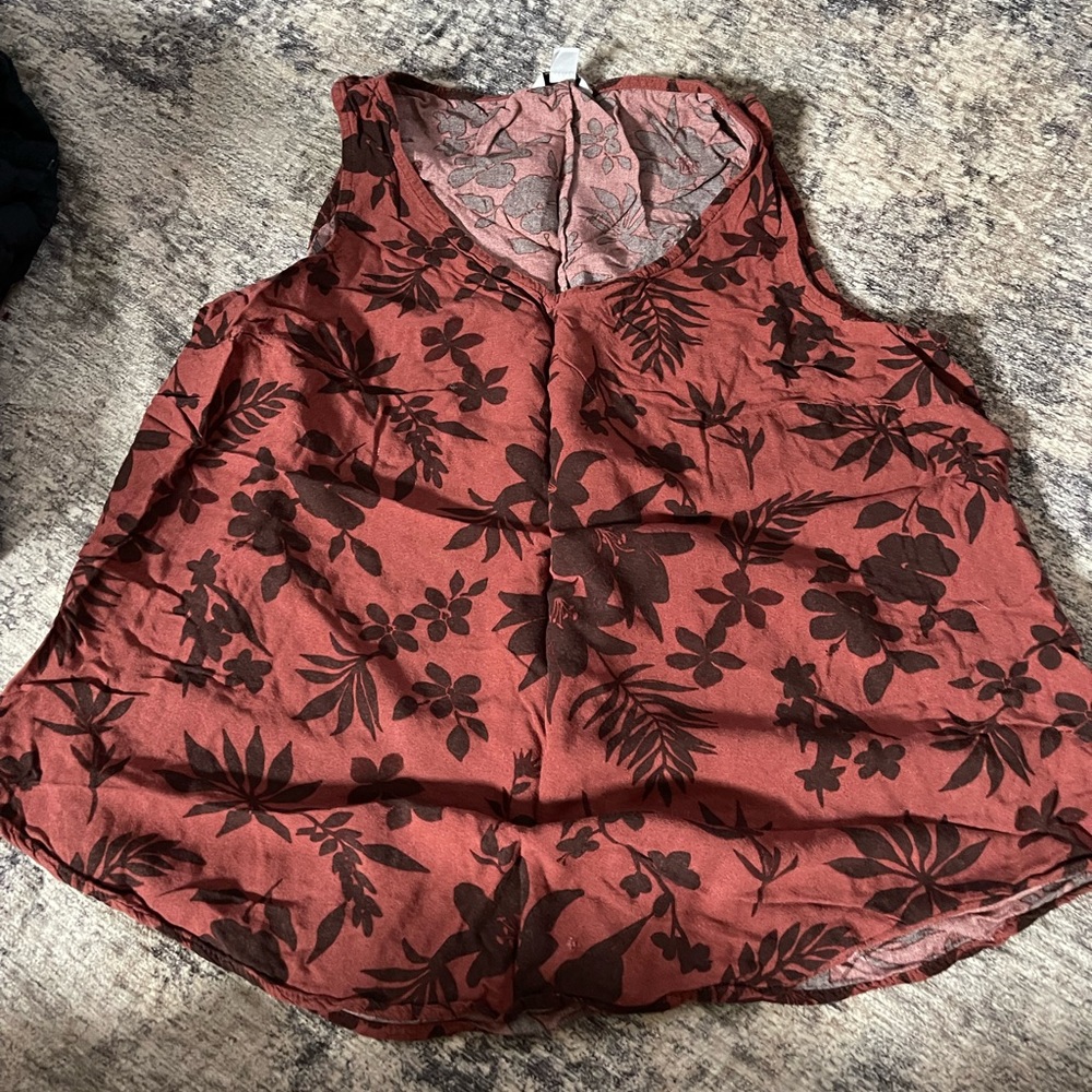 Floral tank